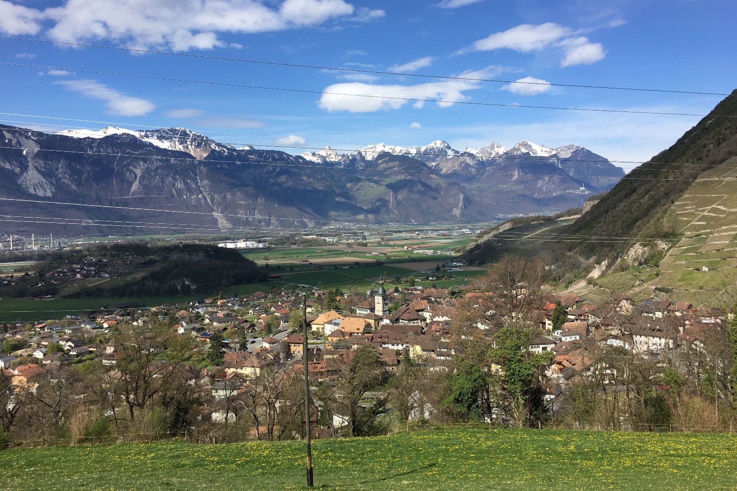 Vue du village d'Ollon dans le Canton de Vaud: Crédits photo : Patrice Défago - https://patricedefago.com